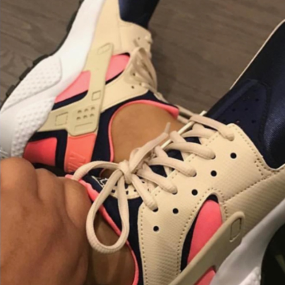 Woman’s Air Huarache